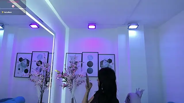 Chloe meoww online show from June 2, 12:16 pm