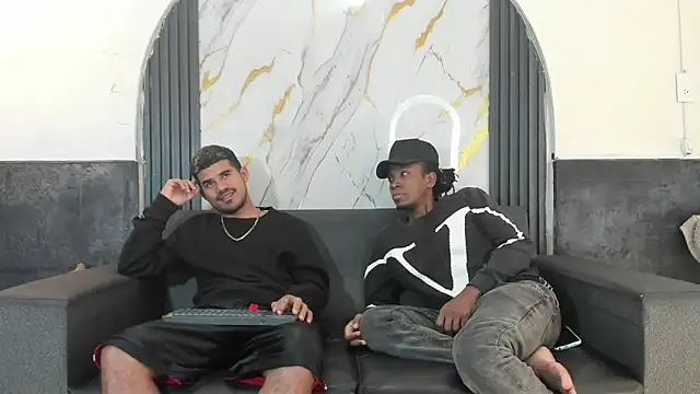 Latins on fire online show from April 10, 11:39 am