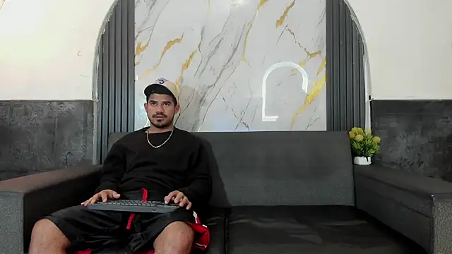 Latins on fire online show from April 16, 11:22 am