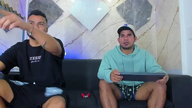 Latins on fire online show from April 25, 11:46 am