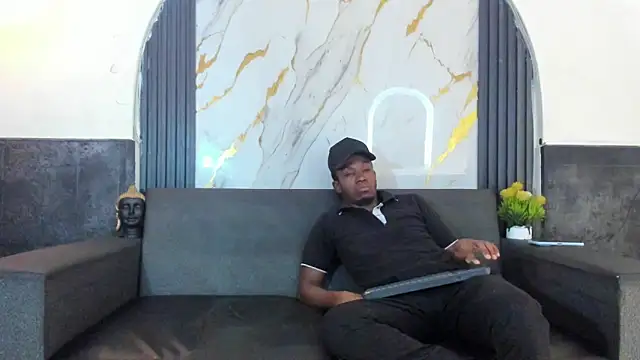 Latins on fire online show from April 3, 12:00 pm