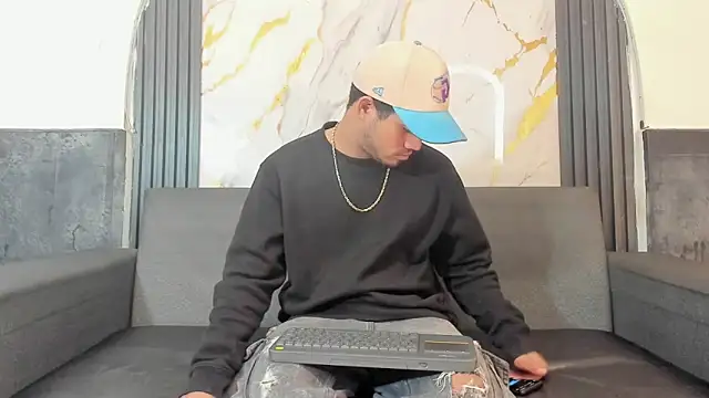 Latins on fire online show from May 6, 11:36 am