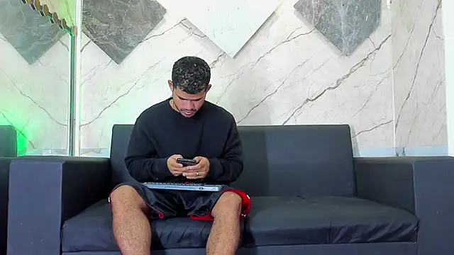 Latins on fire online show from April 9, 11:27 am