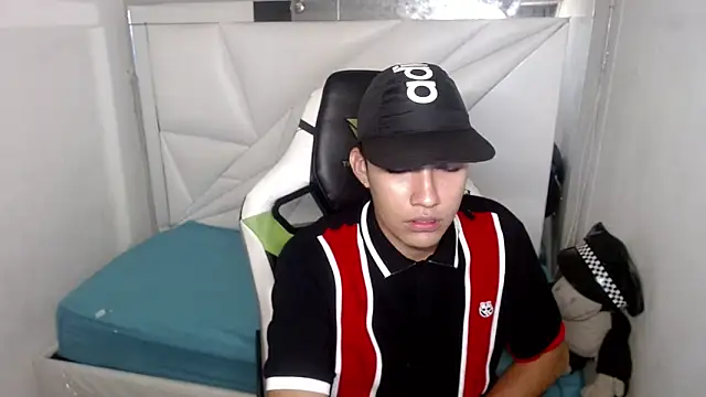 Street poemm  online show from February 28, 3:50 am