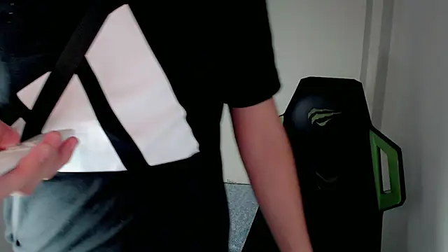 Street poemm  online show from March 15, 8:38 pm