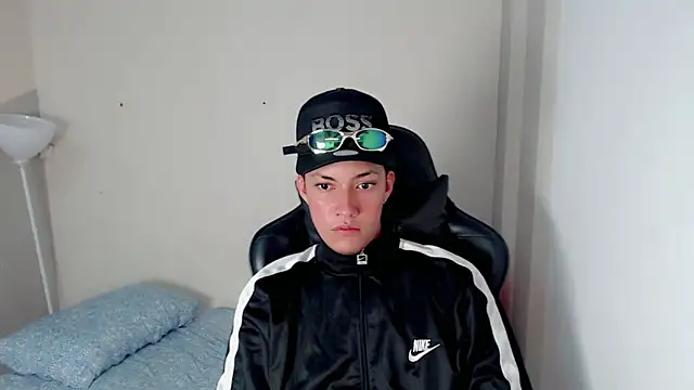 Street poemm  online show from April 2, 3:57 am