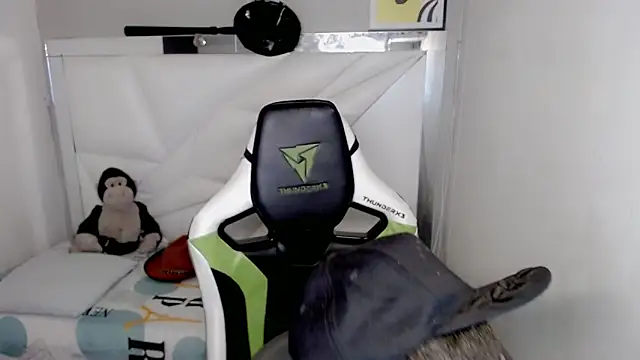 Street poemm  online show from March 12, 3:01 am