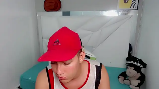 Street poemm  online show from February 24, 4:13 am