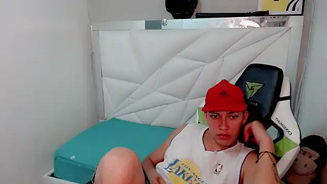 Street poemm  online show from February 27, 3:51 am