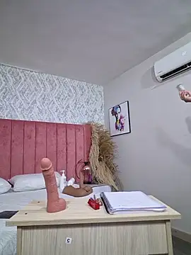 Allice Evens online show from March 26, 3:05 am