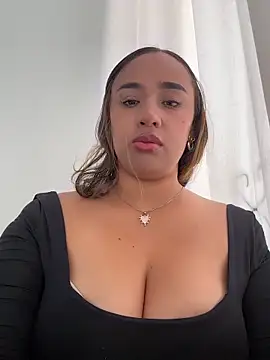 Eyssha online show from March 17, 3:04 pm