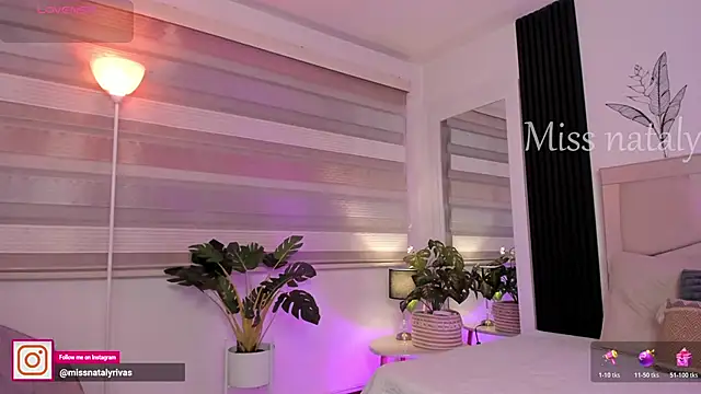 missnataly online show from May 22, 11:14 pm