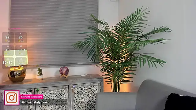 missnataly online show from March 25, 12:37 pm