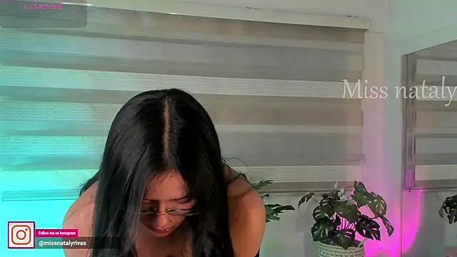 missnataly online show from March 11, 10:48 pm