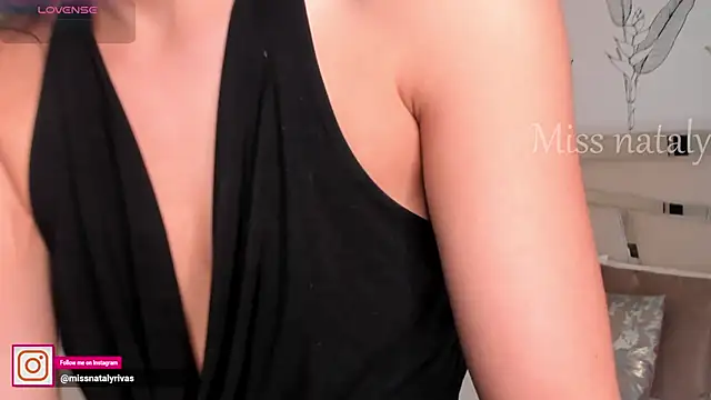 missnataly online show from March 26, 10:51 pm