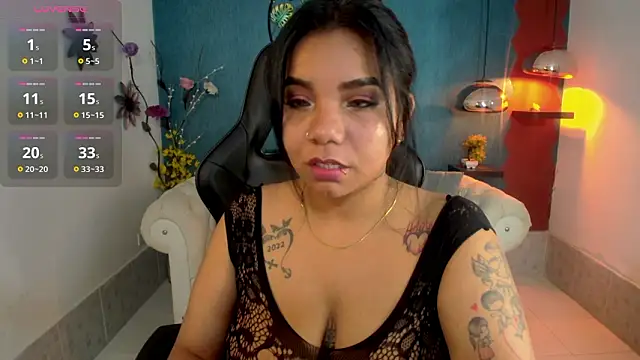 Snapshot of Elizabeth_Suan_ chatting on March 14, 11:49 am Elizabeth Suan online show from March 14, 11:49 am