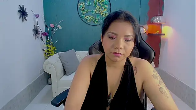 Snapshot of Elizabeth_Suan_ chatting on February 23, 12:17 pm Elizabeth Suan online show from February 23, 12:17 pm