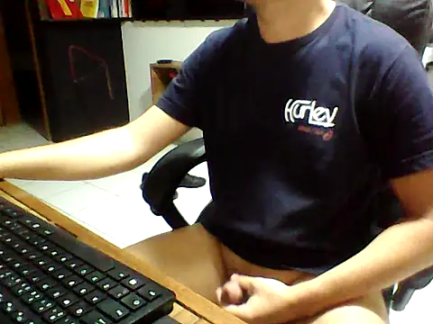FabioZoe1 online show from April 13, 12:03 am