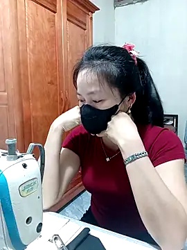 Snapshot of millkon chatting on March 11, 11:43 pm millkon online show from March 11, 11:43 pm