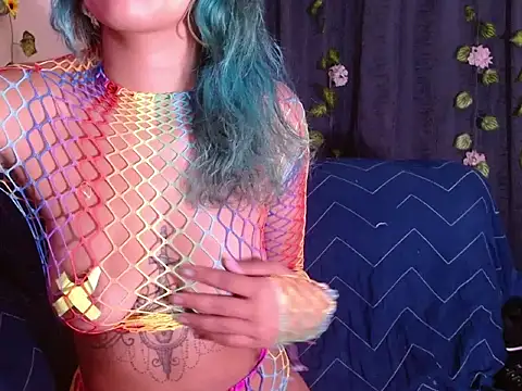 powderblu69 online show from May 11, 6:49 pm