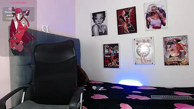 Lana C online show from April 8, 12:01 am