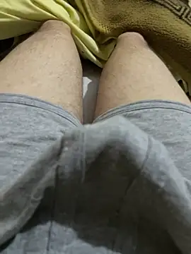 comokalii online show from February 26, 9:59 pm