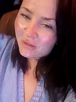 Kandi-kiss online show from April 10, 11:01 pm
