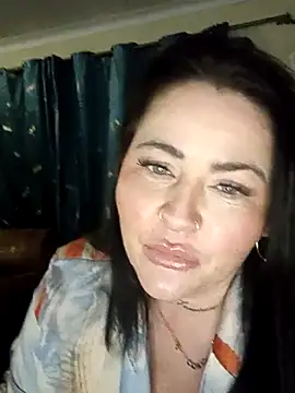 Kandi-kiss online show from March 22, 10:00 pm