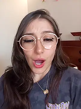 Sweett Karol online show from March 14, 7:20 pm