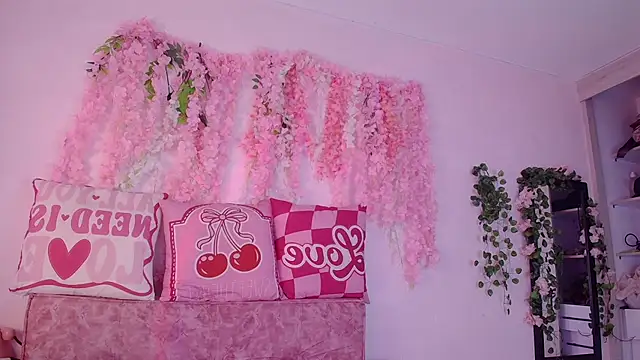Snapshot of Ana__grace chatting on July 5, 12:12 pm Ana grace online show from July 5, 12:12 pm