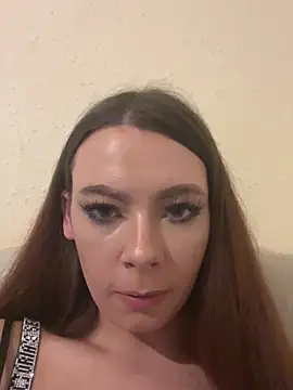 Snapshot of SexyLily22x chatting on March 3, 1:23 am SexyLily22x online show from March 3, 1:23 am