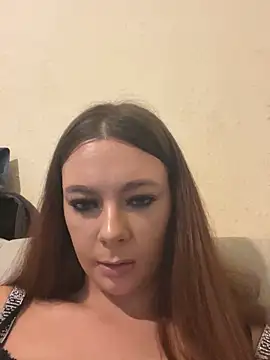 Snapshot of SexyLily22x chatting on March 1, 12:10 am SexyLily22x online show from March 1, 12:10 am