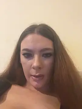 Snapshot of SexyLily22x chatting on February 25, 4:45 am SexyLily22x online show from February 25, 4:45 am