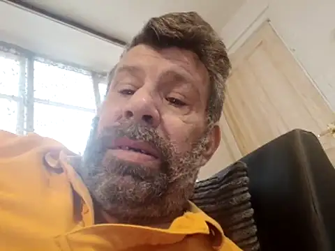 stud2512 online show from April 15, 6:52 am