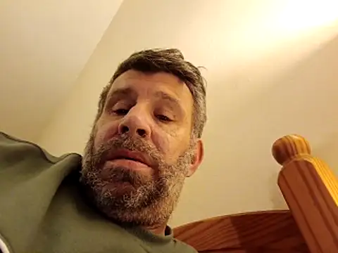 stud2512 online show from April 9, 8:37 pm