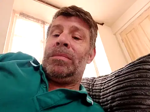 Snapshot of stud2512 chatting on April 23, 12:29 pm stud2512 online show from April 23, 12:29 pm