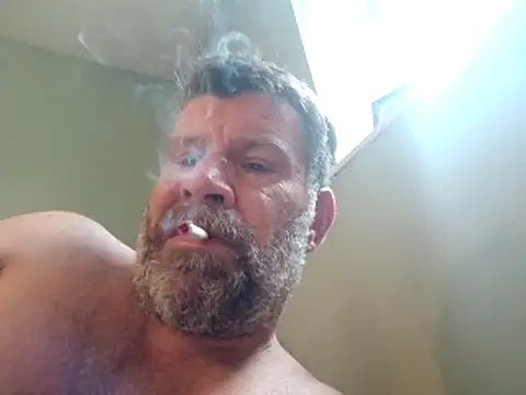Snapshot of stud2512 chatting on May 29, 7:36 am stud2512 online show from May 29, 7:36 am