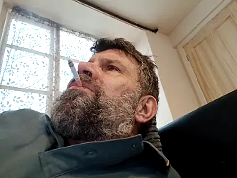 stud2512 online show from March 30, 5:03 pm