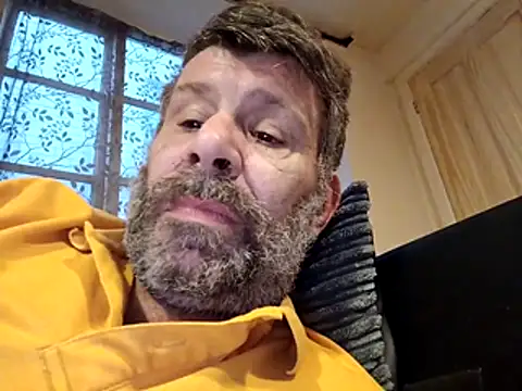 stud2512 online show from April 14, 6:35 pm