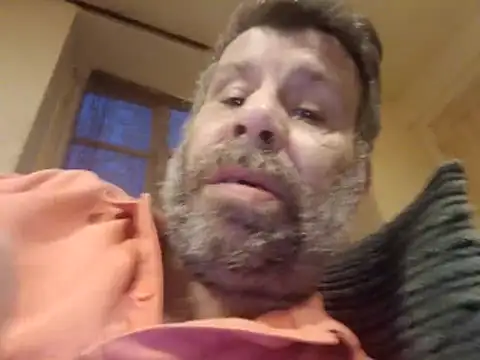 Snapshot of stud2512 chatting on April 19, 7:16 pm stud2512 online show from April 19, 7:16 pm