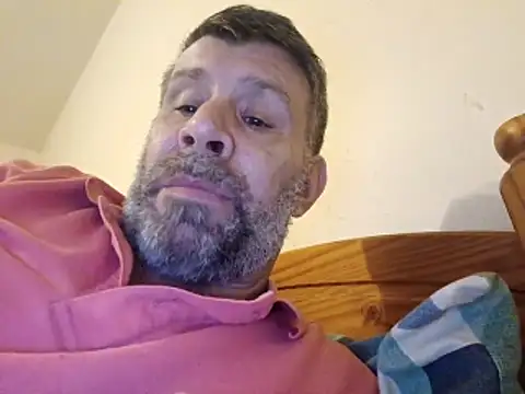 stud2512 online show from March 5, 10:59 pm