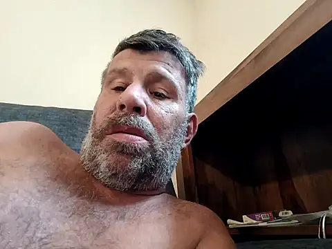 Snapshot of stud2512 chatting on May 16, 4:17 pm stud2512 online show from May 16, 4:17 pm