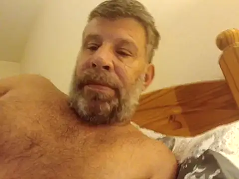 Snapshot of stud2512 chatting on May 20, 10:18 pm stud2512 online show from May 20, 10:18 pm