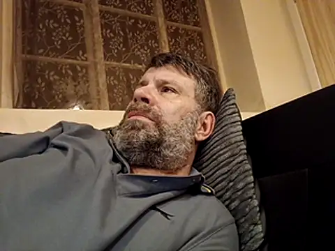 stud2512 online show from April 2, 8:48 pm