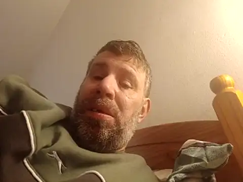 stud2512 online show from March 7, 1:05 pm