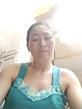 lris-Beauty77 online show from February 28, 3:00 pm