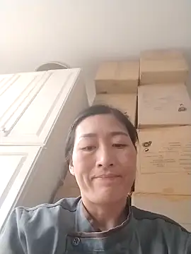 lris-Beauty77 online show from March 23, 3:17 am