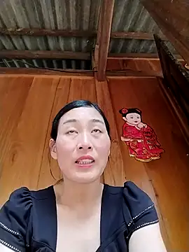 lris-Beauty77 online show from February 22, 6:16 am