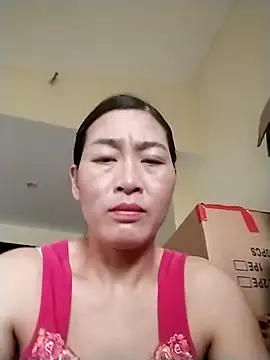 lris-Beauty77 online show from April 6, 11:39 pm