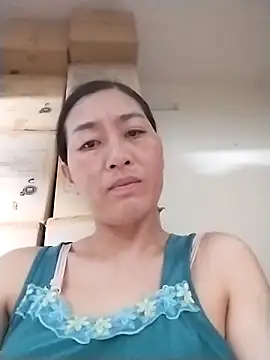 lris-Beauty77 online show from April 10, 9:00 pm